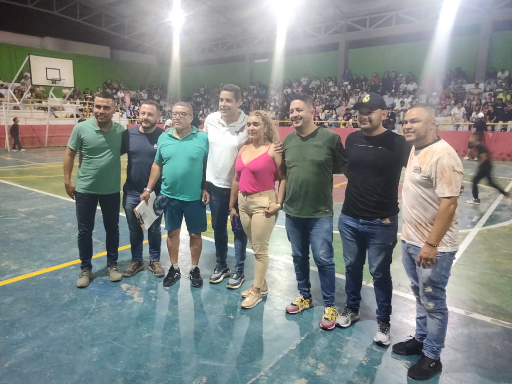 BARCELONA SE VISTE DE ANFITRION EN LA COPA DE FUTBOL DE SALON COORDILLERANA.